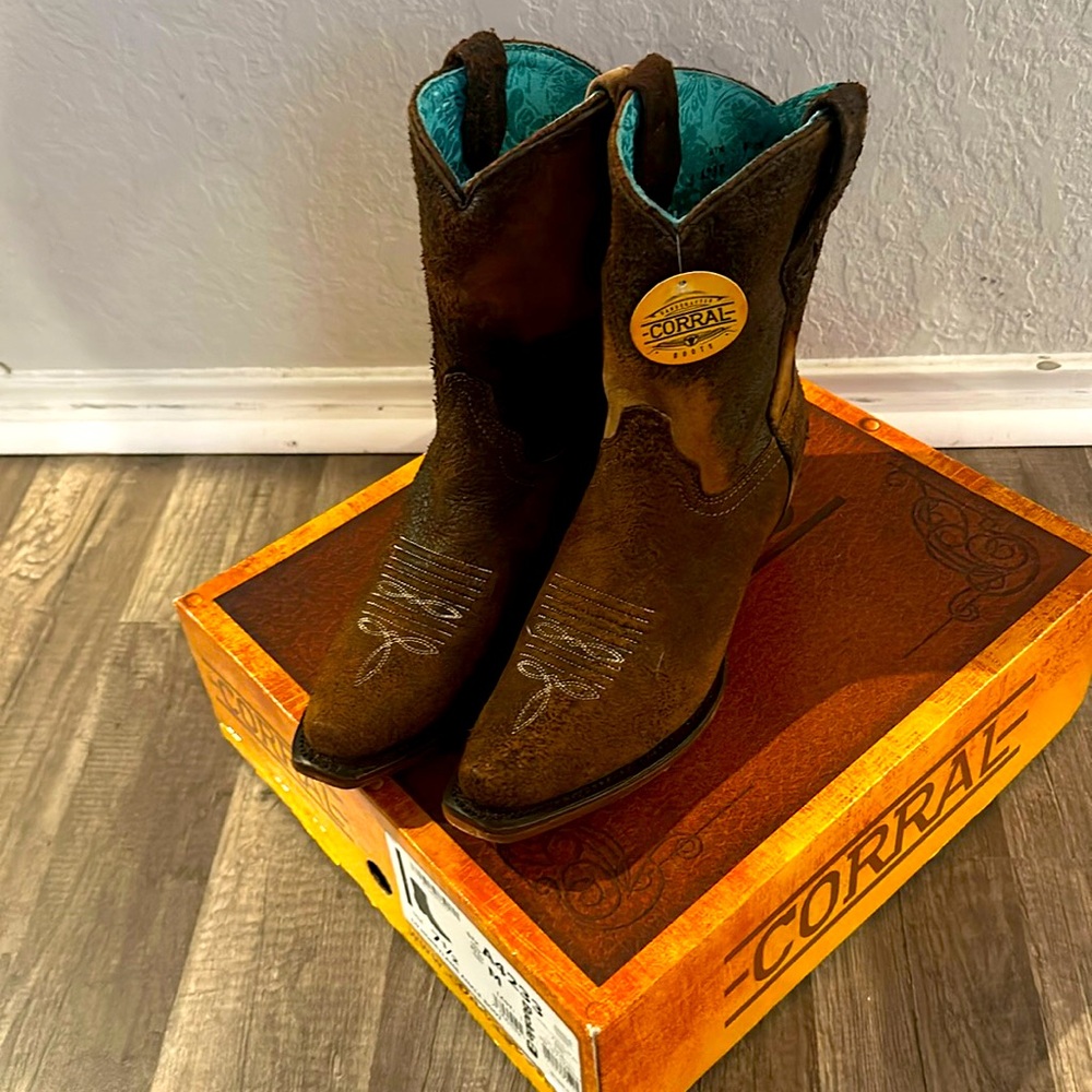 Brand new pair of Corral honey lamb ankle boots. Never been worn. Box included
